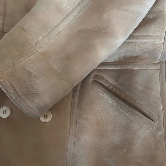 Vintage shearling jacket - Picture 2 of 3